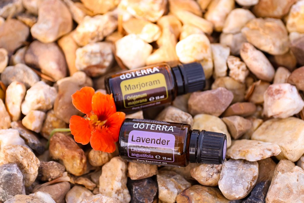 Diese ätherische Öle helfen dir bei Stress und Anspannung 3 Diese ätherische Öle helfen dir bei Stress und Anspannung 2
